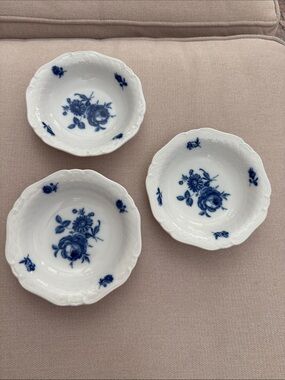 Eschenbach Barronet China Heirloom Blue Roses Set of 3 Bowls